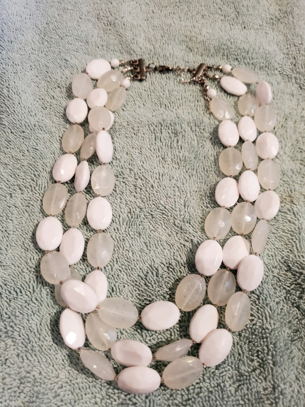 White necklace